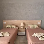 Greek Islands Apartment *